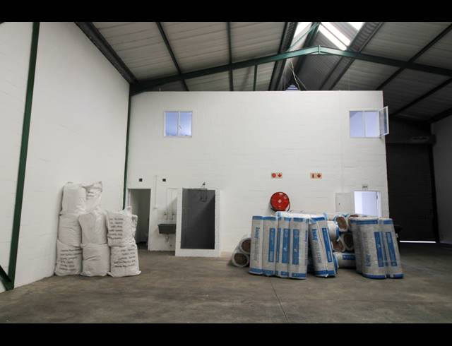 330M² WAREHOUSE TO LET IN KILLARNEY GARDENS